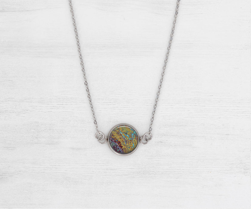 Amber Waves Small Circle Necklace | Beach Jewelry