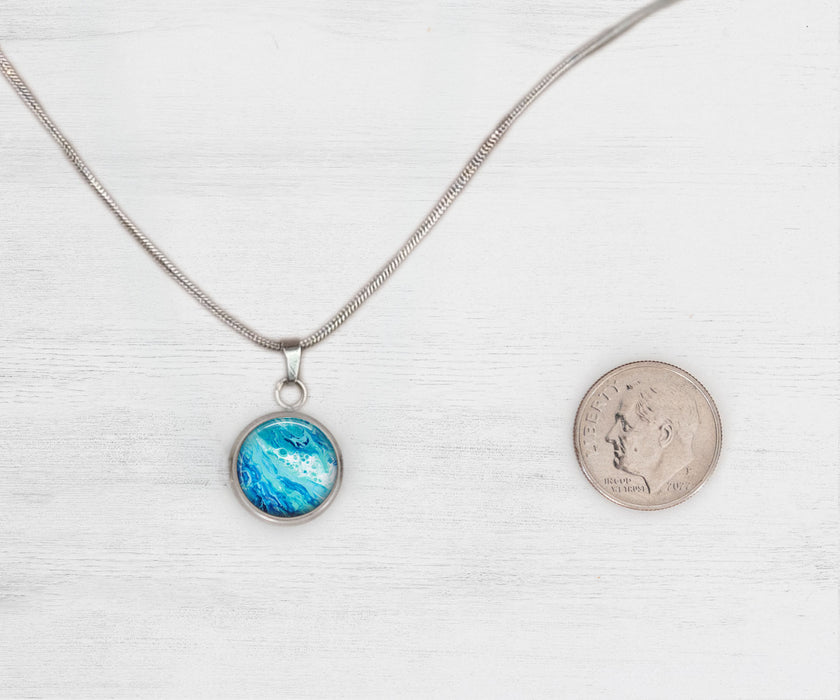 Coastal Breeze Small Circle Necklace | Beach Jewelry