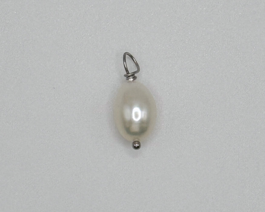 Stainless steel pearl charm