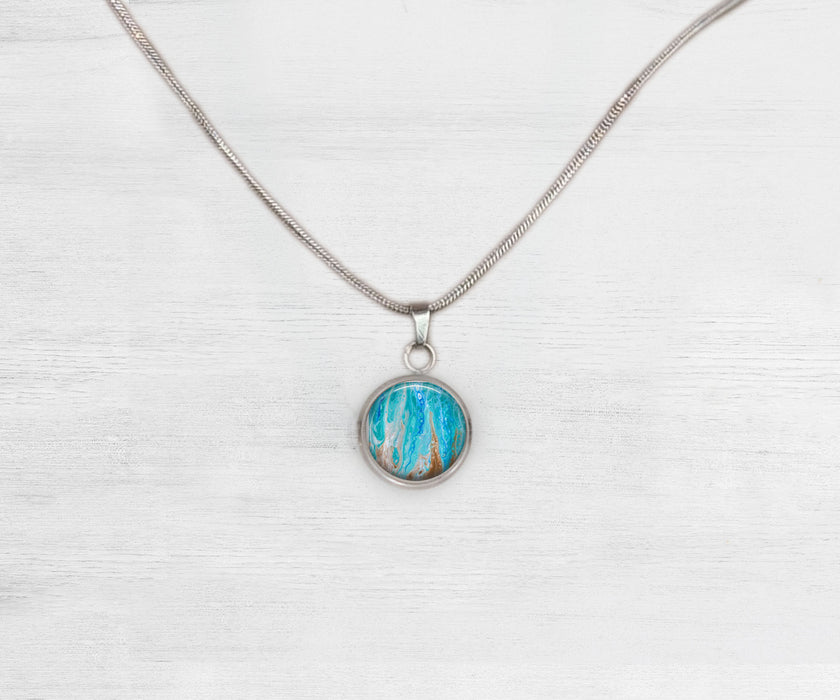 Sea Dreams Small Circle Necklace | Beach Jewelry