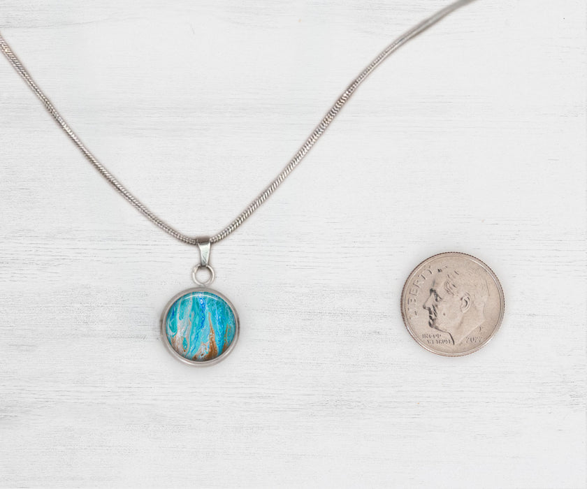 Sea Dreams Small Circle Necklace | Beach Jewelry