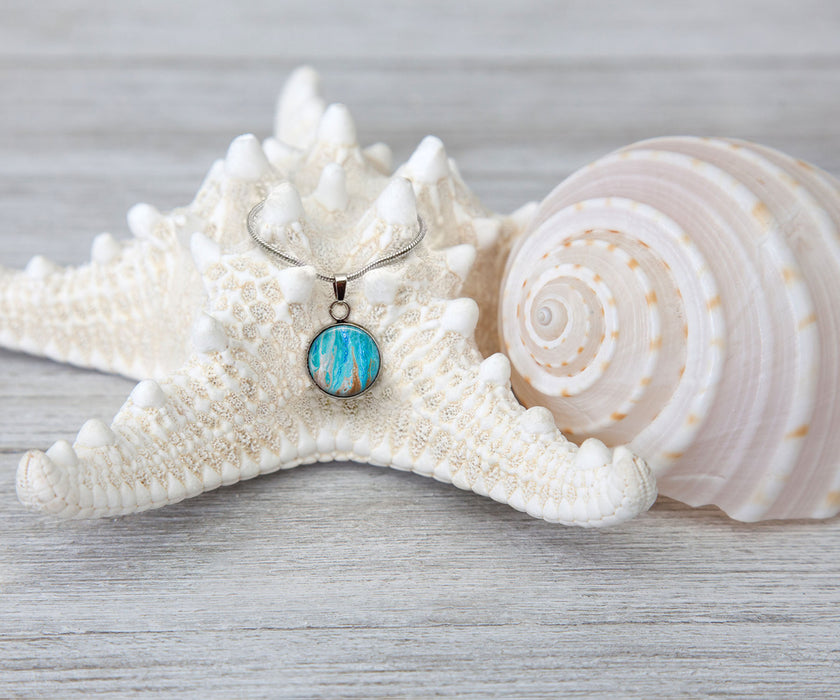 Sea Dreams Small Circle Necklace | Beach Jewelry