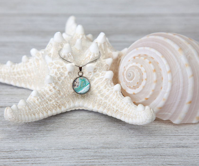 Surfside Small Circle Necklace | Beach Jewelry
