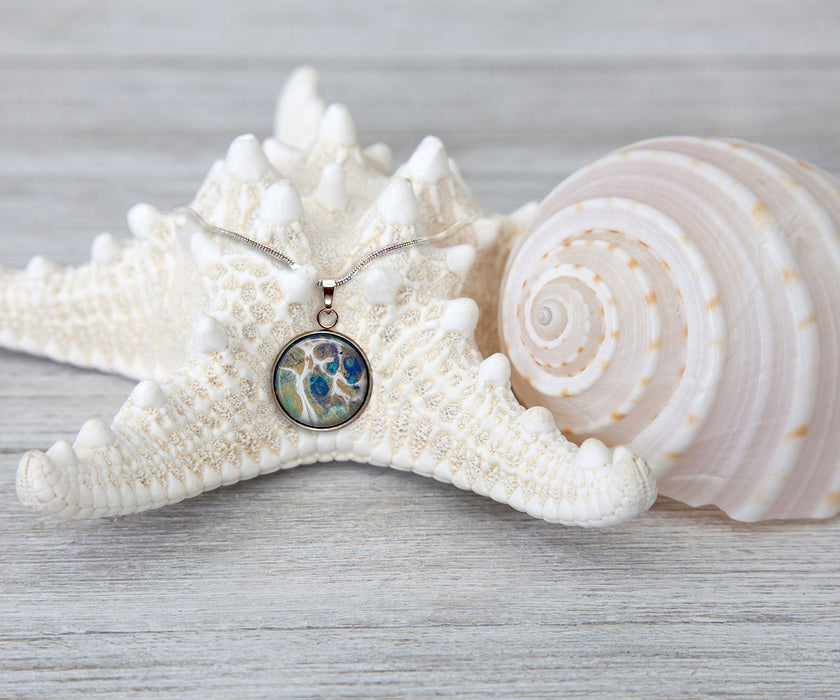 Tidal Treasures Large Circle Necklace | Beach Jewelry