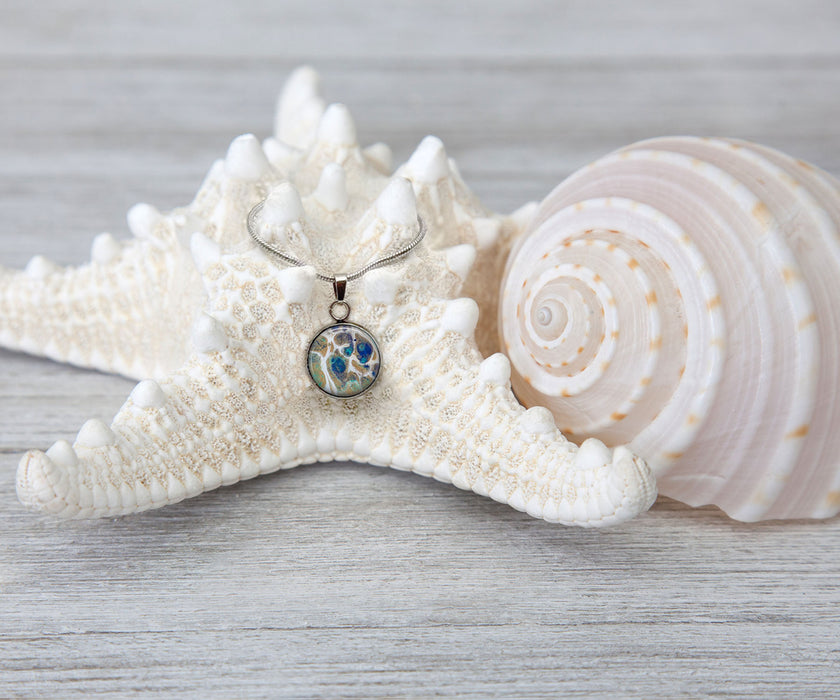 Tidal Treasures Small Circle Necklace | Beach Jewelry