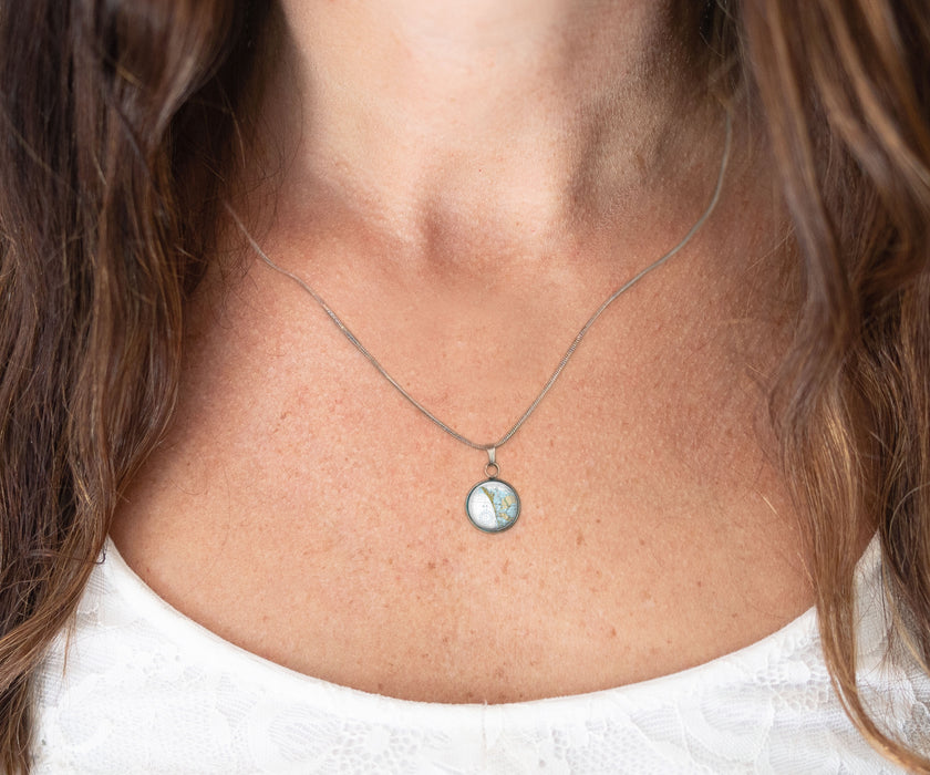 Anna Maria Island Nautical Small Circle Necklace